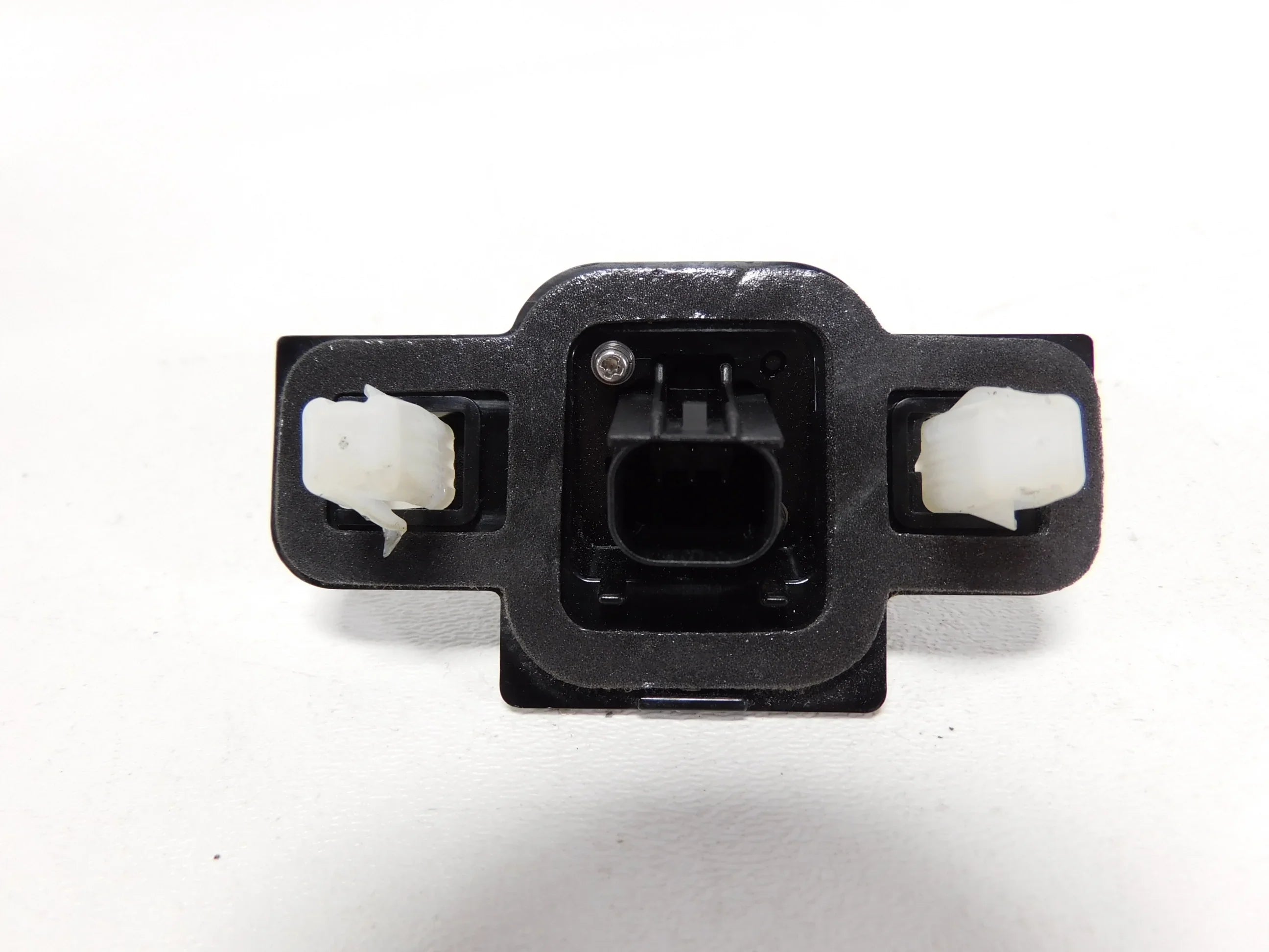 22 19 LKQ Backup 20 Pre-Owned View OEM 21 Toyota Corolla Camera Rear (Good)