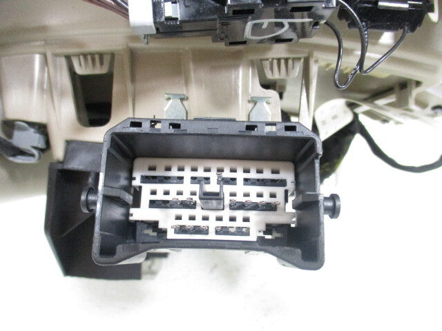 LKQ OEM Lamp (Good) Roof Overhead Pre-Owned Console 3500 1500 Chevy 2015-2019 Silverado Tan 2500