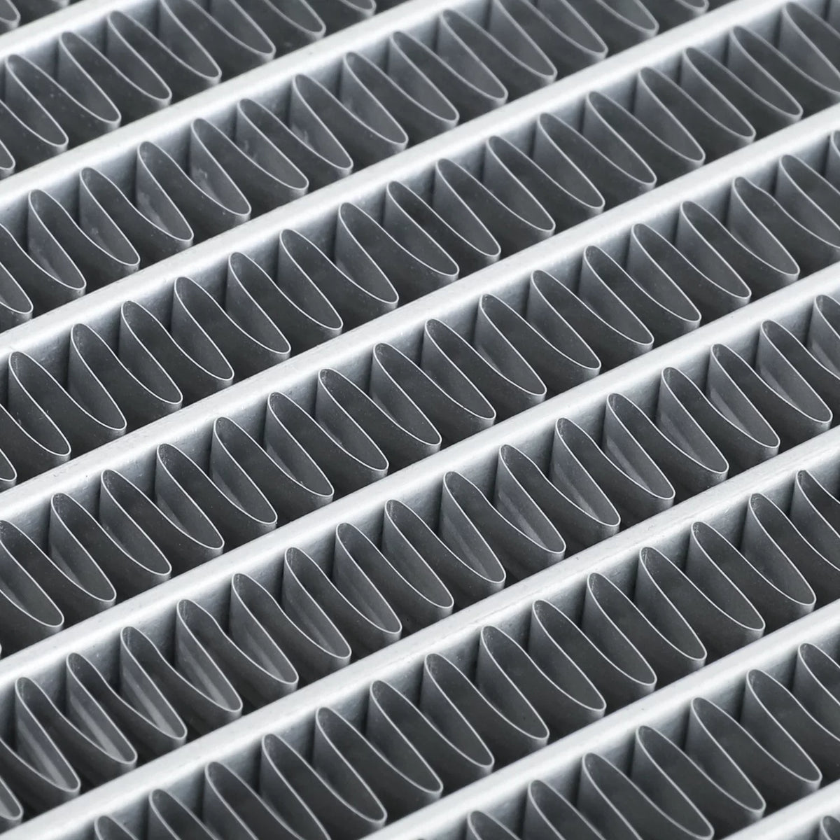 5.7L for 1500/2500 OE 5.0L 4.3L Cargo Van 2044 Replacement Magshion Aluminum (1996-2002) AT Savana Chevrolet (1997-1999),GMC Radiator