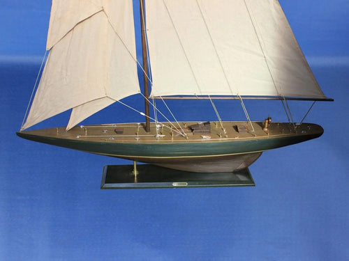'-ENDEAVOUR60 Handcrafted Decoration- Endeavour Sailboat Wooden 60 R Model Rustic in. Decor