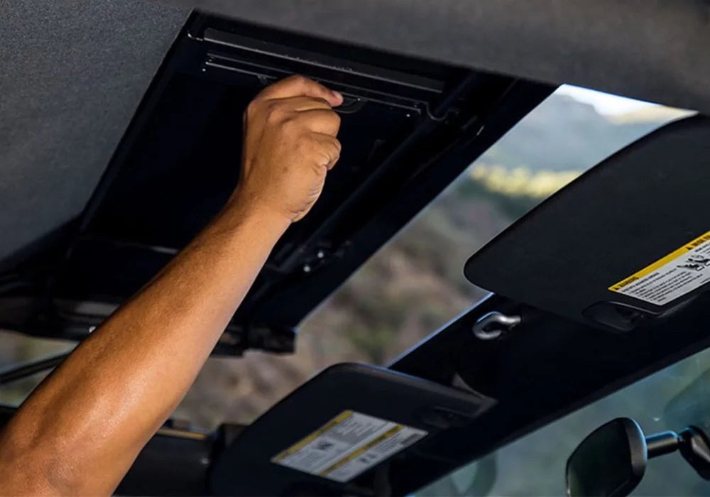 Top Trailview With For Black 990235 RealTruck Jeep Wrangler Tonneau 2007-2018 Cover by 2 Rampage Style Soft Rear Door, Diamond